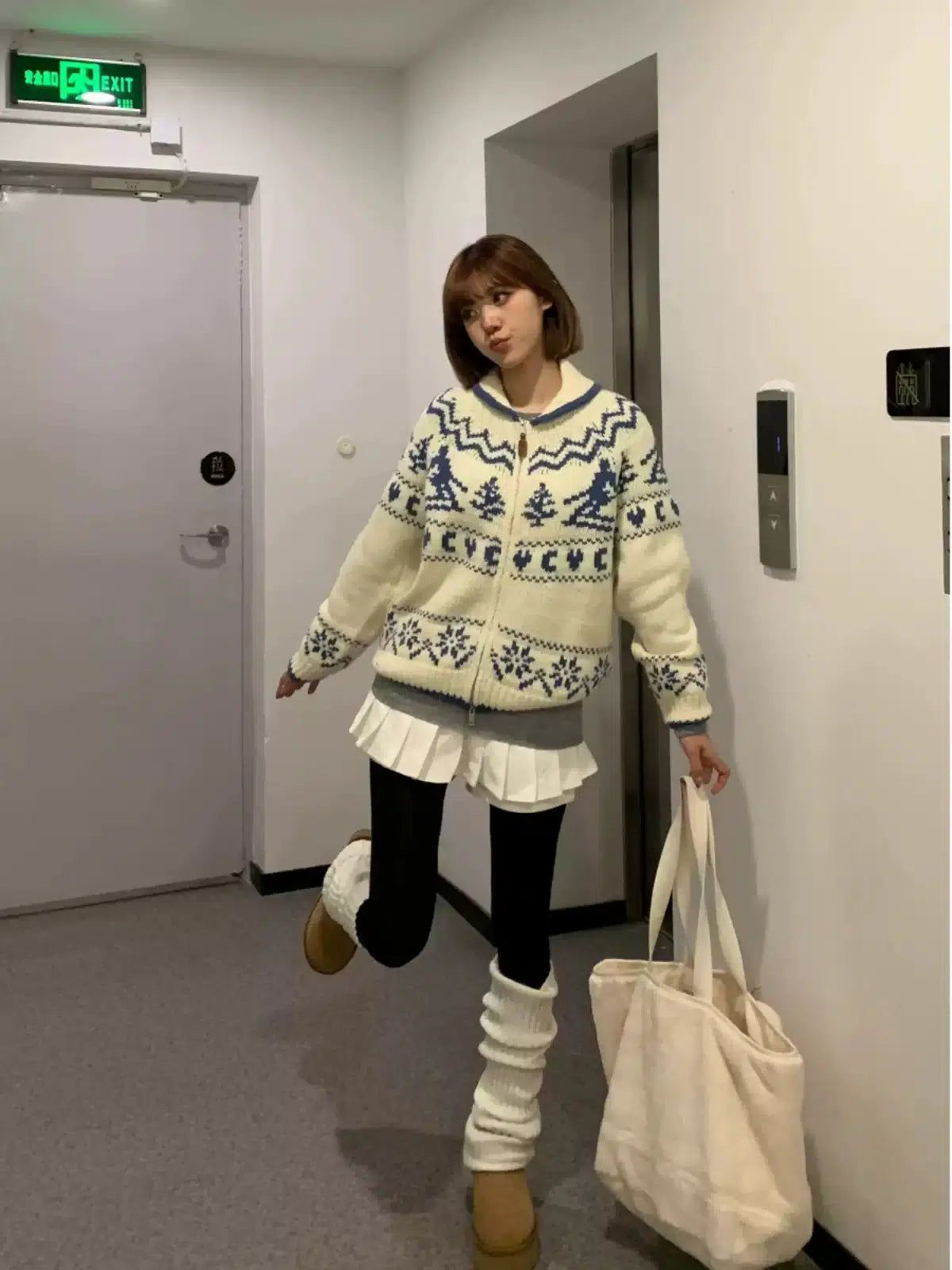 Mina Pattern Zipped Sweater