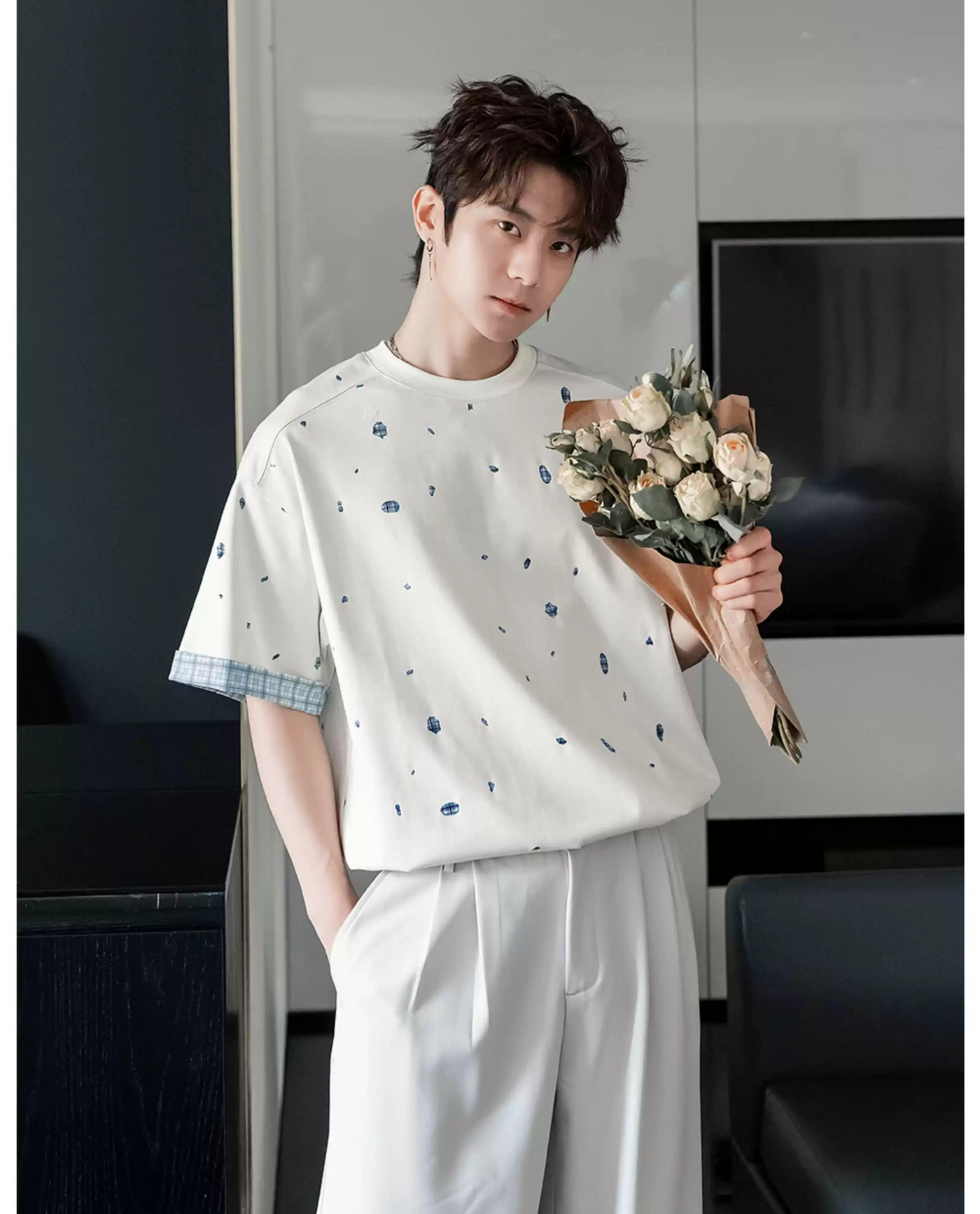 Chuan Plaid Hem Sleeve Print T-Shirt-korean-fashion-T-Shirt-Chuan's Closet-OH Garments