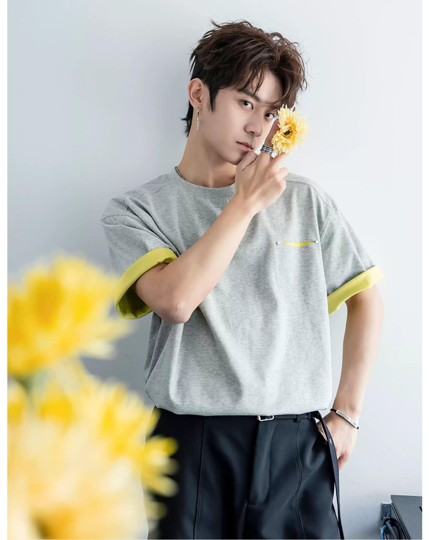 Chuan Two-Color Pocket Rivet T-Shirt-korean-fashion-T-Shirt-Chuan's Closet-OH Garments