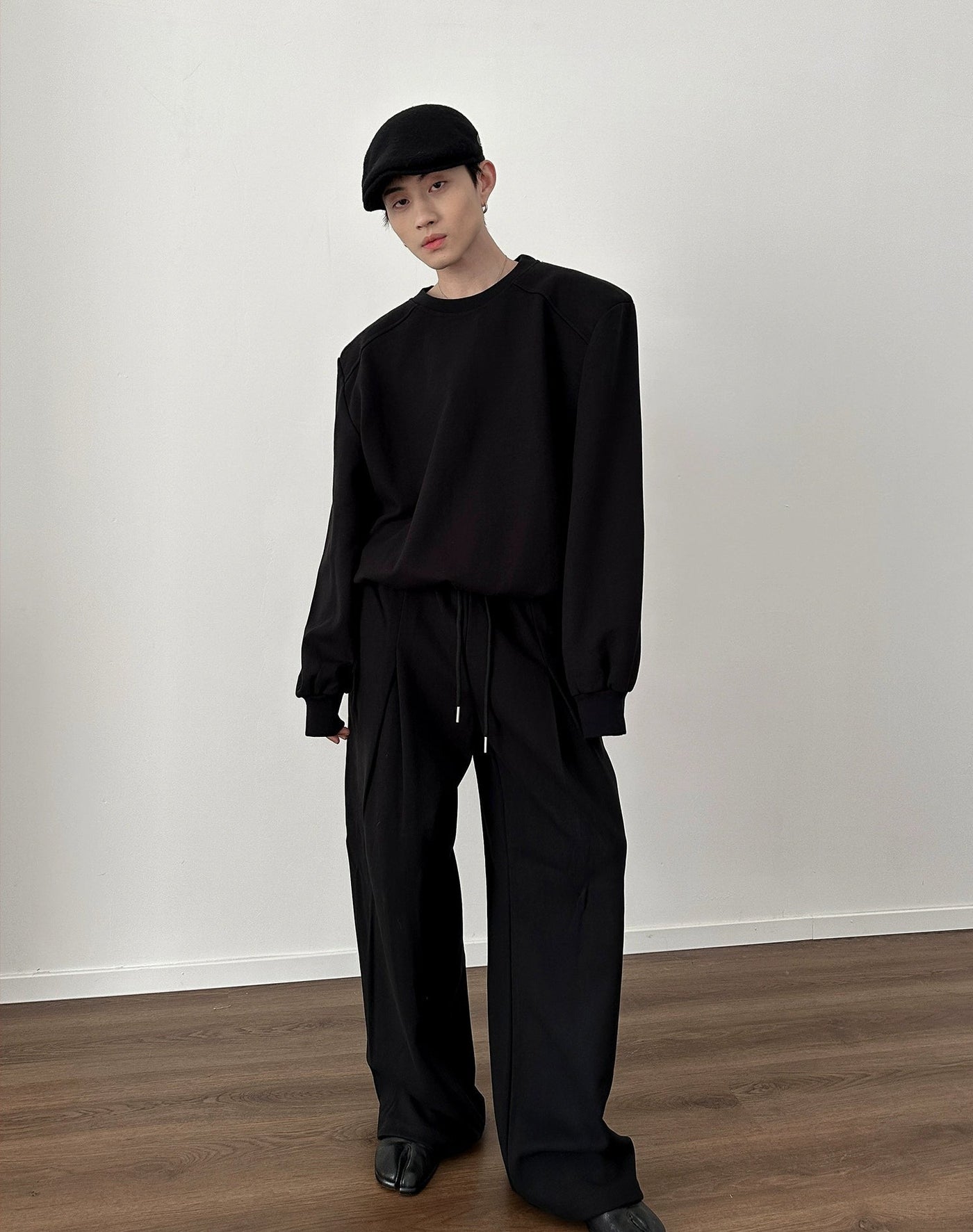 Gen Solid Shoulder Pad Crewneck & Pleated Wide Sweatpants Set-korean-fashion-Clothing Set-Gen's Closet-OH Garments