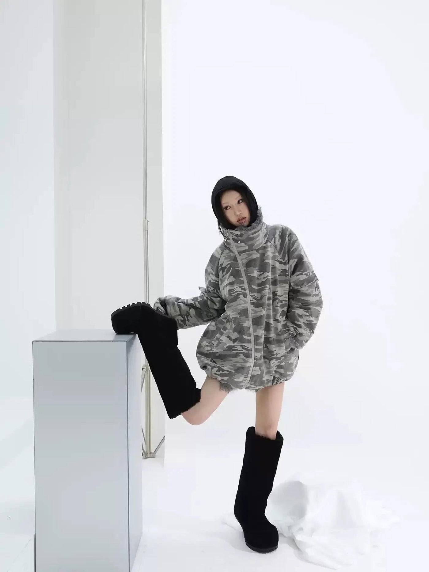 Kei Fur-Trimmed Oversized Camouflage Jacket-korean-fashion-Jacket-Kei's Closet-OH Garments
