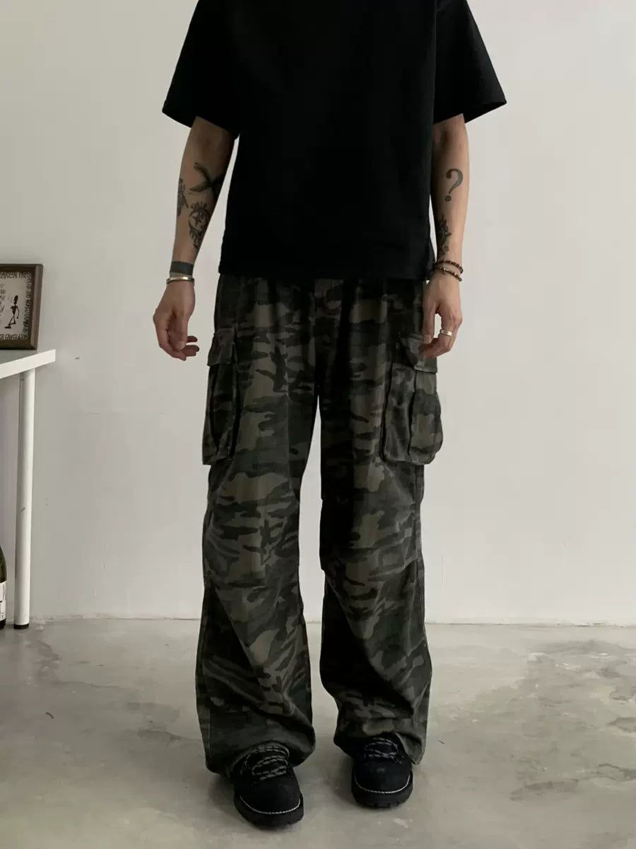 Knot Loose Fit Camouflage Cargo Pants-korean-fashion-Pants-Knot's Closet-OH Garments