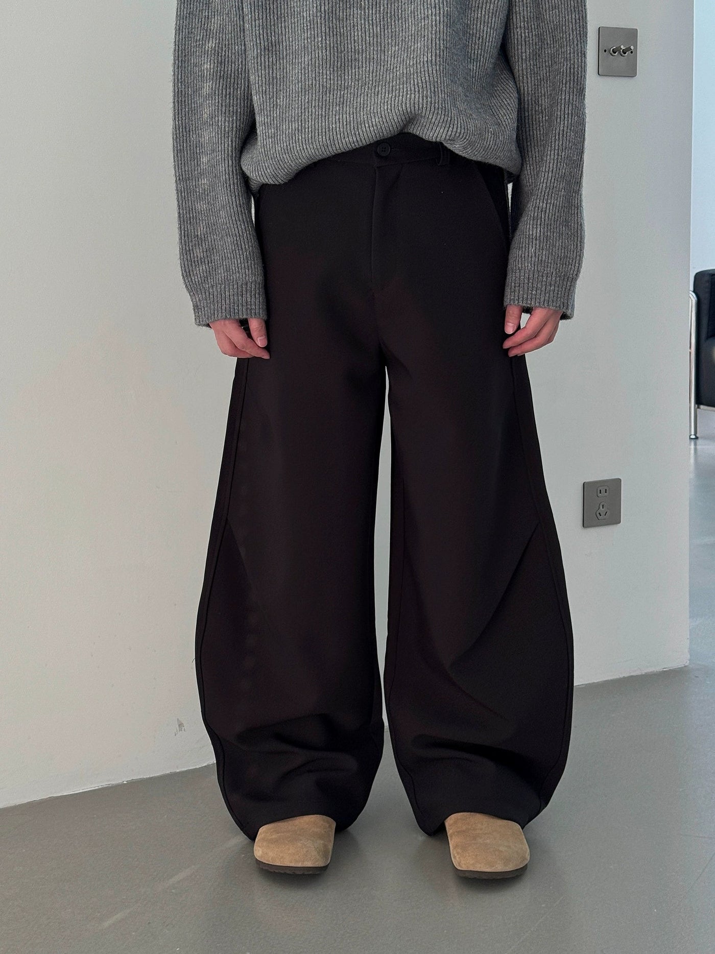 Nine Curved Wide Pants-korean-fashion-Pants-Nine's Closet-OH Garments