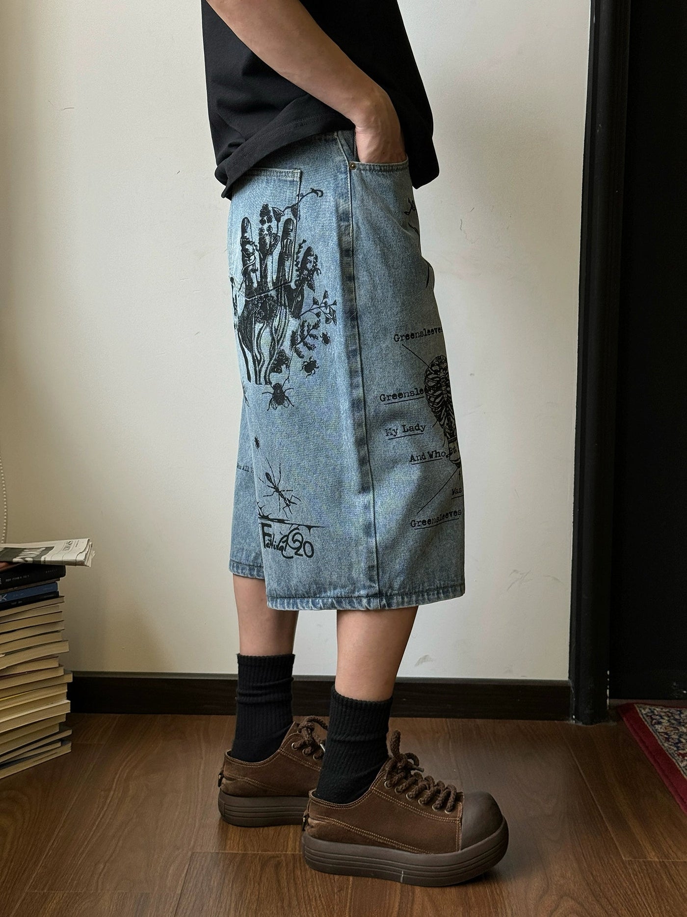 Nine Graffiti Print Denim Shorts-korean-fashion-Shorts-Nine's Closet-OH Garments