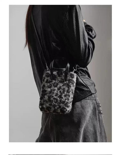 Taro Plushy Plaid Bag-korean-fashion-Bag-Taro's Closet-OH Garments