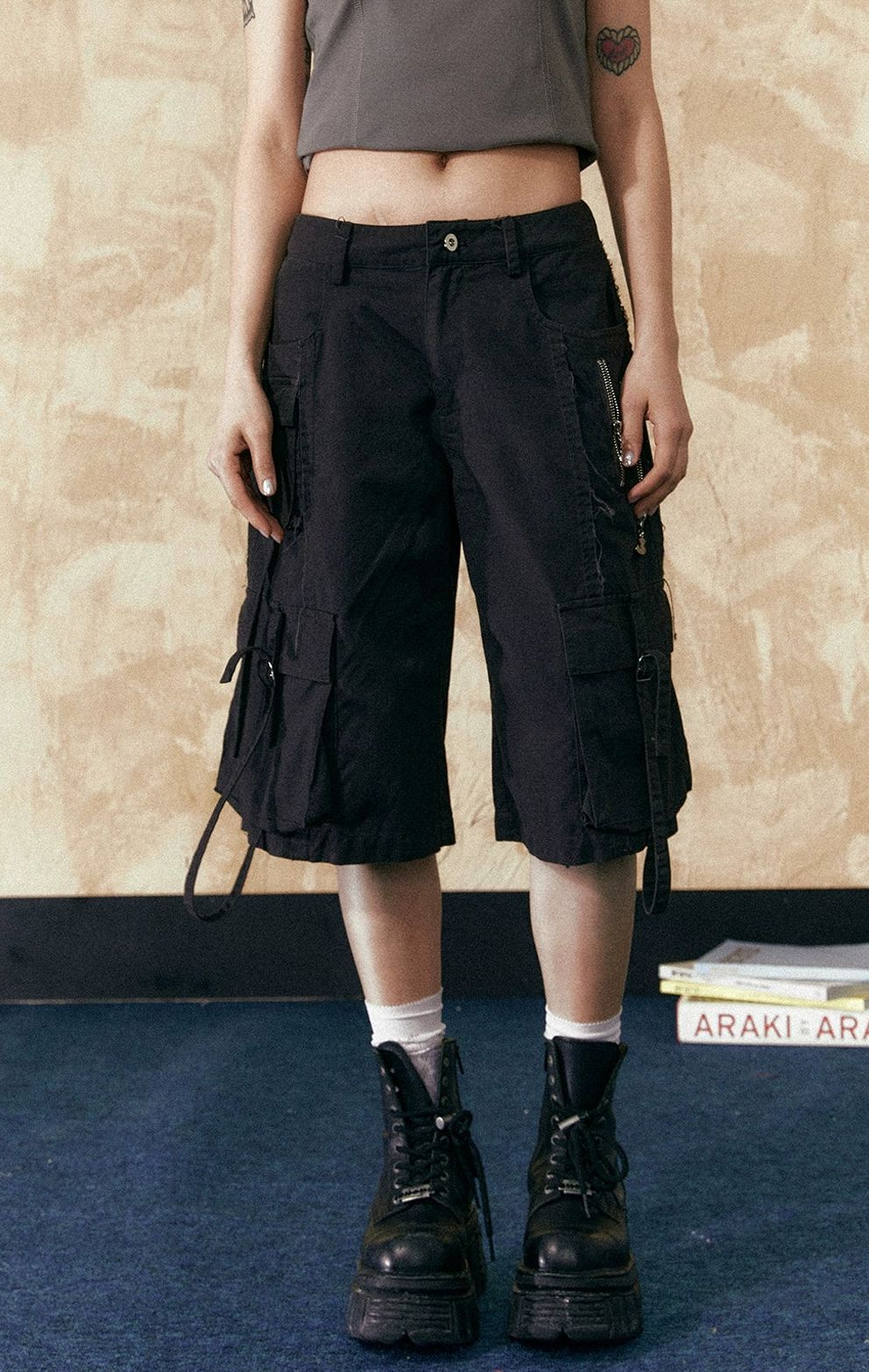 Tom Cargo Style Mid Length Shorts-korean-fashion-Shorts-Tom's Closet-OH Garments
