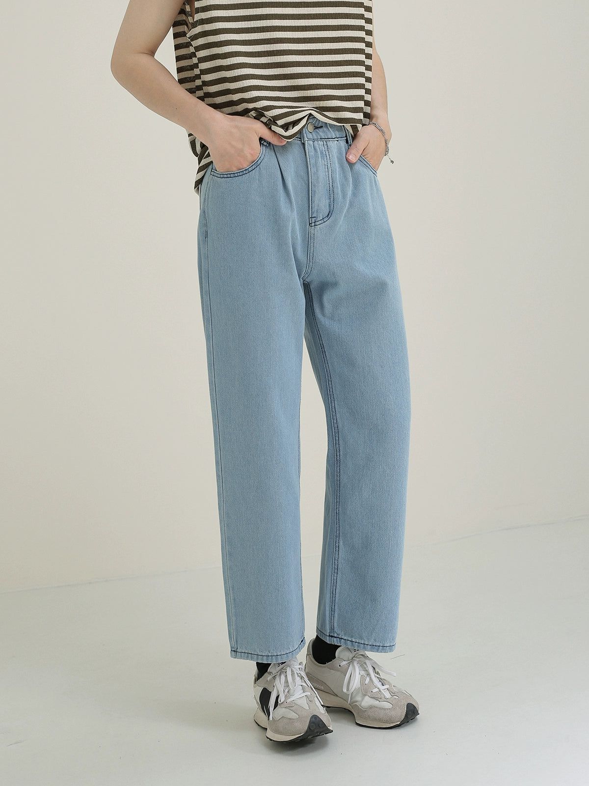 Zhou Buttoned and Cropped Jeans-korean-fashion-Jeans-Zhou's Closet-OH Garments