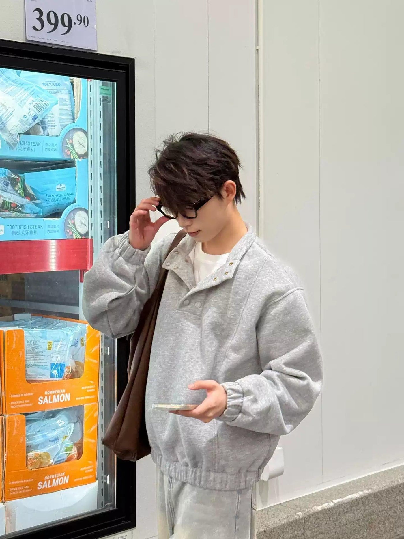 Zhou Cozy Snap Buttoned Crewneck-korean-fashion-Crewneck-Zhou's Closet-OH Garments