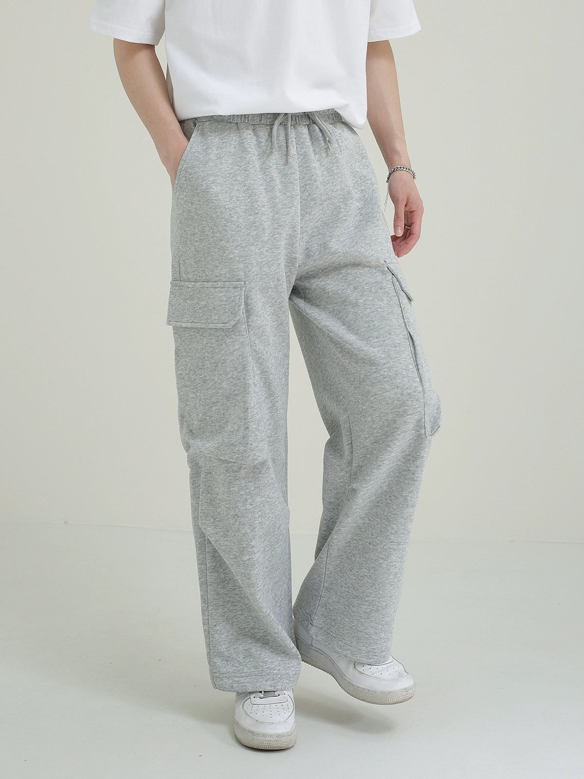 Zhou Flap Pocket Cropped Sweatpants-korean-fashion-Pants-Zhou's Closet-OH Garments