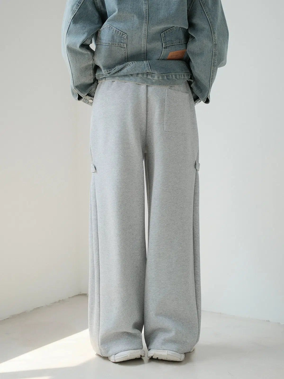 Zhou Heavy Pocket Wide Sweatpants-korean-fashion-Pants-Zhou's Closet-OH Garments