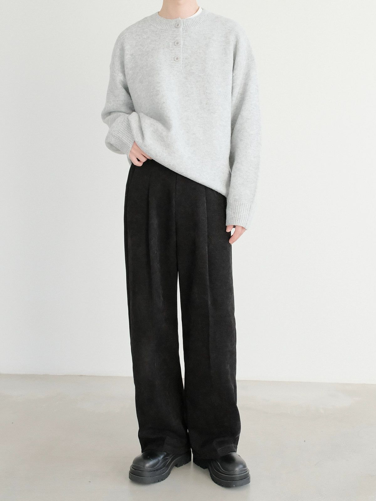 Zhou Relaxed Fit Velvet Pants-korean-fashion-Pants-Zhou's Closet-OH Garments